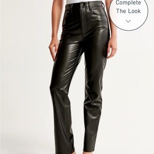 ABERCROMBIE & FITCH Vegan Leather 90s Straight Pant Black size 4/ 27